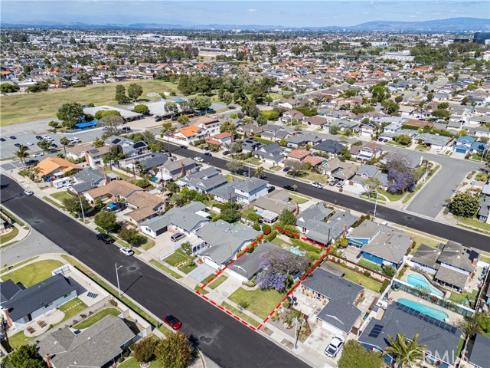 15802 Tullow Lane , Huntington Beach, CA