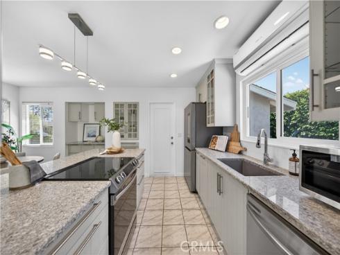 15802 Tullow Lane , Huntington Beach, CA