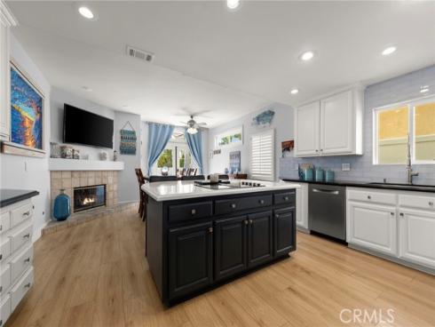1014  England   Street, Huntington Beach, CA