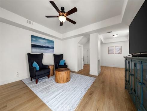 1014  England   Street, Huntington Beach, CA
