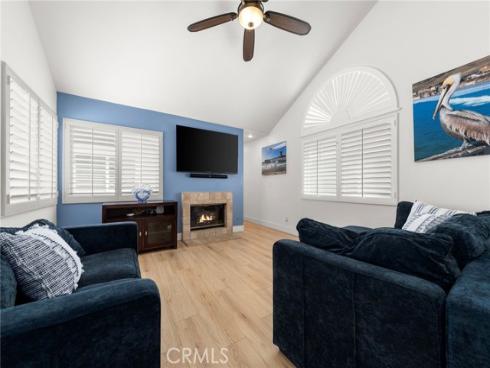 1014  England   Street, Huntington Beach, CA