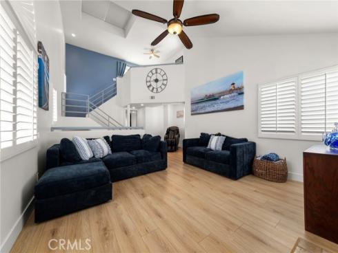 1014  England   Street, Huntington Beach, CA