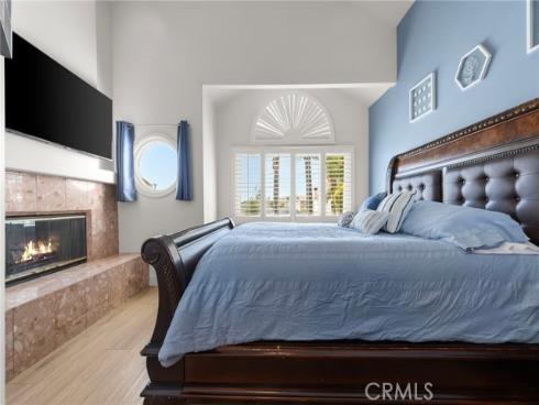 1014  England   Street, Huntington Beach, CA