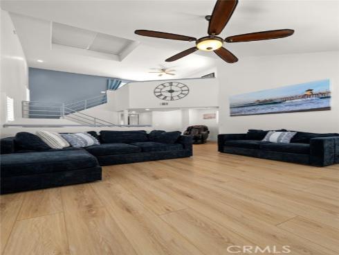1014  England   Street, Huntington Beach, CA