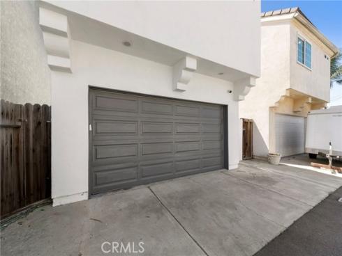 1014  England   Street, Huntington Beach, CA