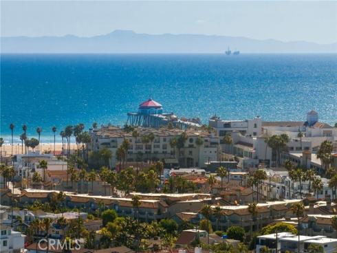 1014  England   Street, Huntington Beach, CA