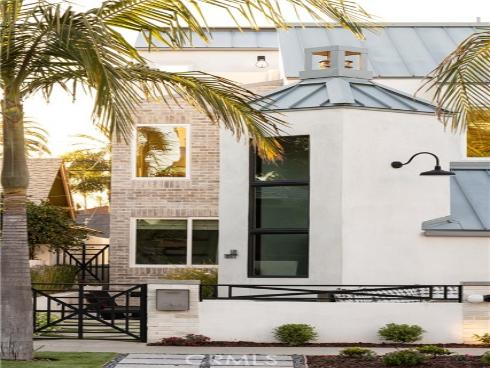 509  8th  , Huntington Beach, CA