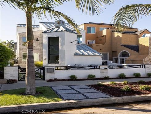 509  8th  , Huntington Beach, CA