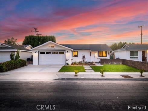 15801 Carrie Lane