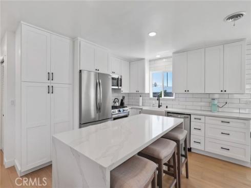 15801 Carrie Lane , Huntington Beach, CA