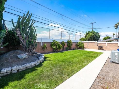 15801 Carrie Lane , Huntington Beach, CA