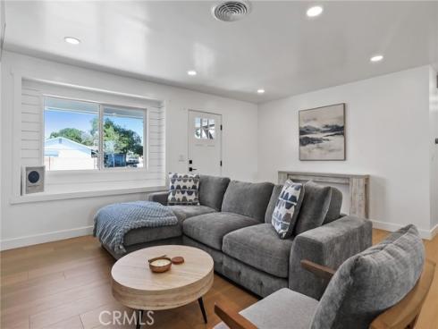 15801 Carrie Lane , Huntington Beach, CA