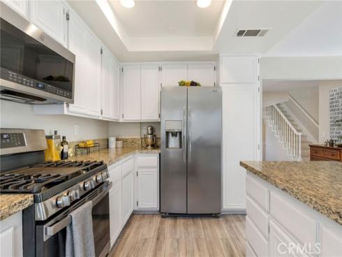21038 Poolside 5 Lane, Huntington Beach, CA