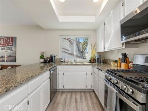 21038 Poolside 5 Lane, Huntington Beach, CA