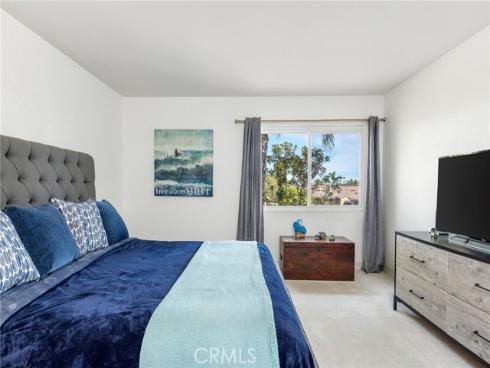 21038 Poolside 5 Lane, Huntington Beach, CA