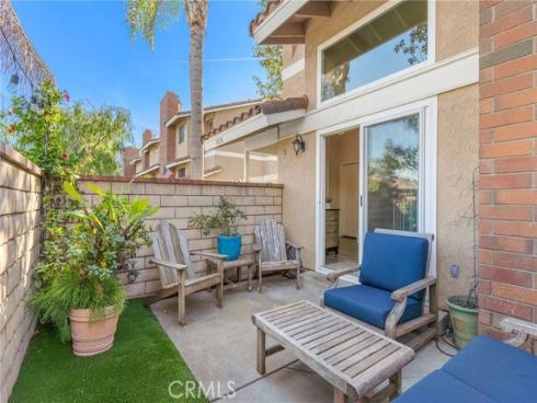 21038 Poolside 5 Lane, Huntington Beach, CA