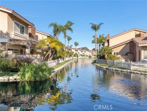 21038  Poolside  5  Lane, Huntington Beach, CA