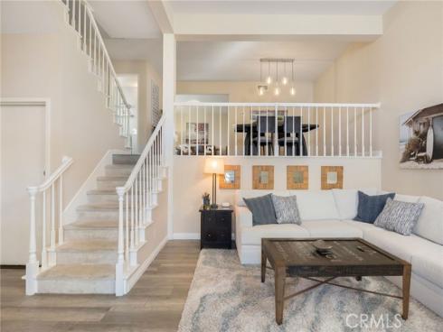 21038 Poolside 5 Lane, Huntington Beach, CA