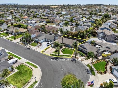 6242  Vatcher  , Huntington Beach, CA
