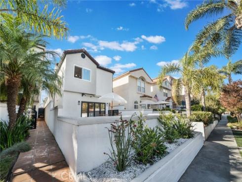 511 9th , Huntington Beach, CA