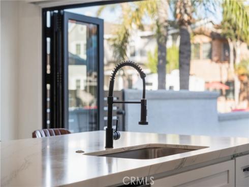 511 9th , Huntington Beach, CA