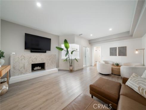 511 9th , Huntington Beach, CA