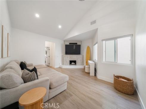 511 9th , Huntington Beach, CA