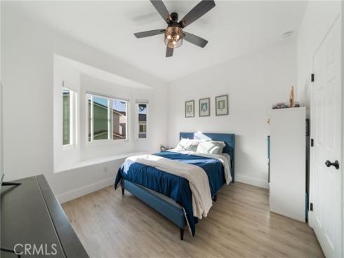 511 9th , Huntington Beach, CA