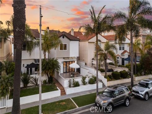 511 9th , Huntington Beach, CA