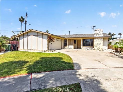 6951  Lenis  , Huntington Beach, CA