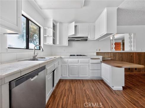 6951  Lenis  , Huntington Beach, CA