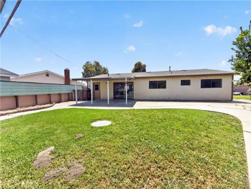 6951  Lenis  , Huntington Beach, CA