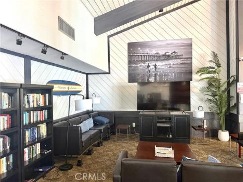 8645 Butte 601E Circle, Huntington Beach, CA