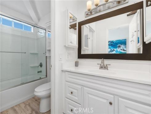 606 Lake 22 Street, Huntington Beach, CA