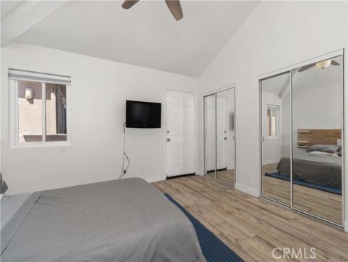 606 Lake 22 Street, Huntington Beach, CA