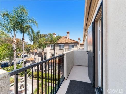 606 Lake 22 Street, Huntington Beach, CA