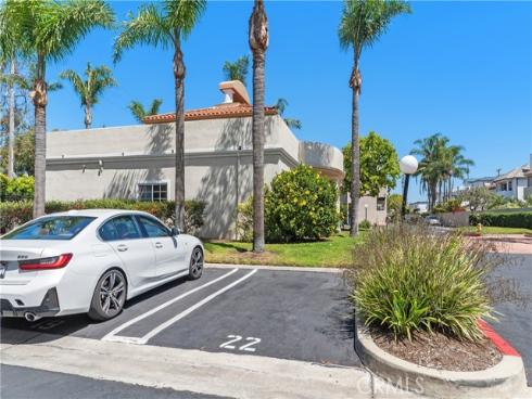 606 Lake 22 Street, Huntington Beach, CA