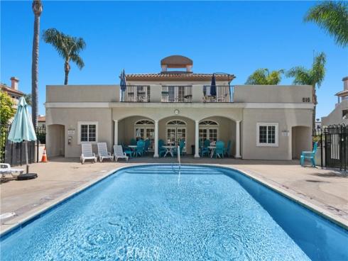 606 Lake 22 Street, Huntington Beach, CA