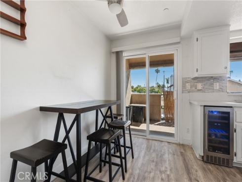 606 Lake 22 Street, Huntington Beach, CA