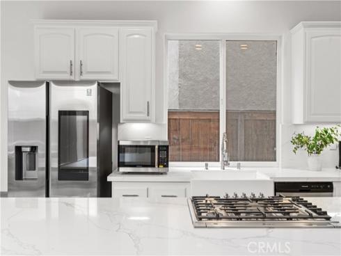 513 Pecan Ave , Huntington Beach, CA
