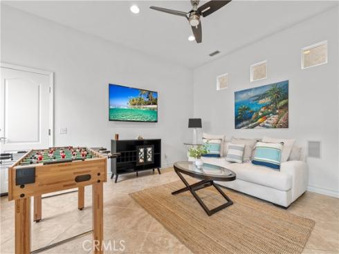 513 Pecan Ave , Huntington Beach, CA