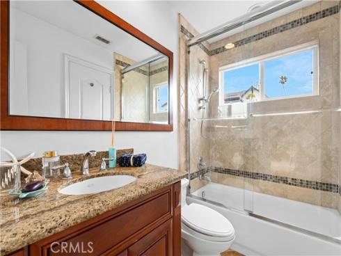513 Pecan Ave , Huntington Beach, CA