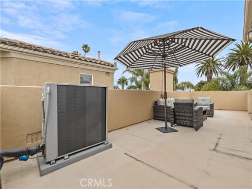 513 Pecan Ave , Huntington Beach, CA