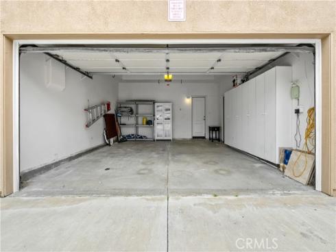 513 Pecan Ave , Huntington Beach, CA
