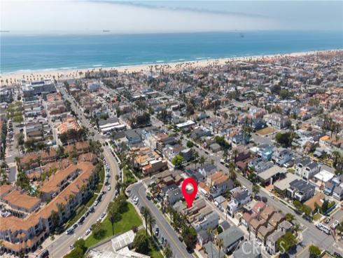 513 Pecan Ave , Huntington Beach, CA