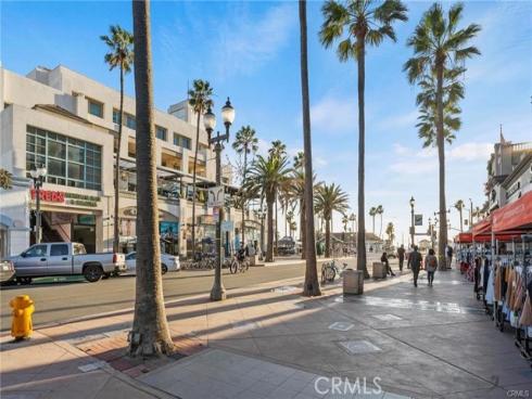 513 Pecan Ave , Huntington Beach, CA