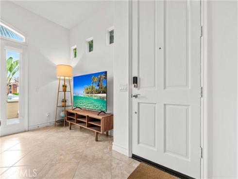 513 Pecan Ave , Huntington Beach, CA