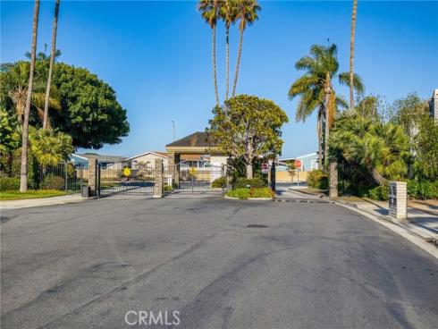 16181  Santa Barbara   Lane, Huntington Beach, CA