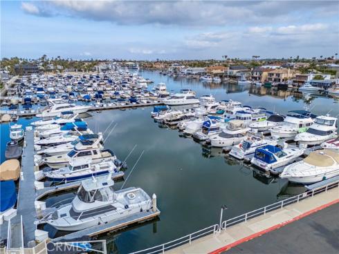17188 Edgewater , Huntington Beach, CA