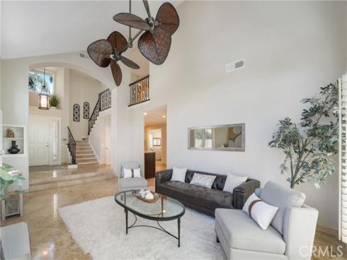 19076 Stonehurst , Huntington Beach, CA